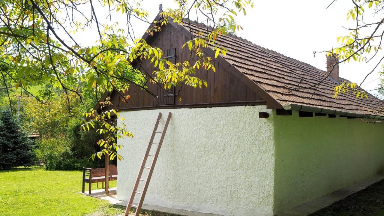 Van egy ház Vila Erdohorvati Exterior foto